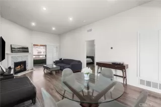 Photo #1: SB25146928 Listing