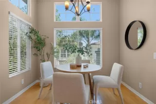 Photo #5: SB25151188 Listing 