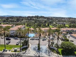 Photo #4: SB25160221 Listing 