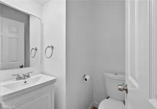 Photo #6: SB25163932 Listing