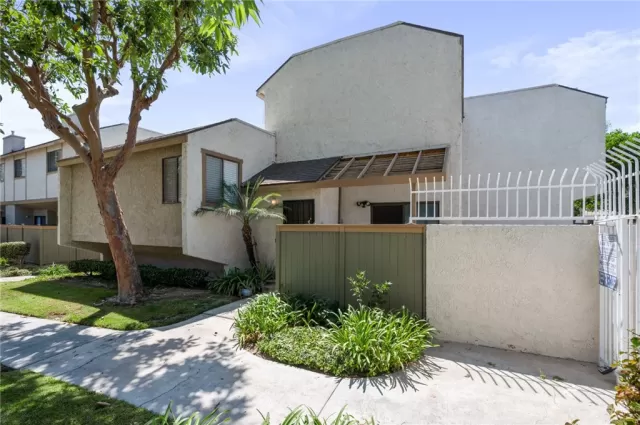 MLS: SB25183717 Condo For Sale