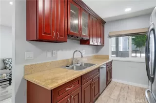 Photo #4: SB25200533 Listing 