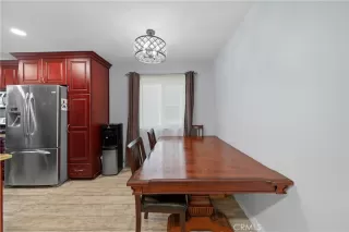 Photo #6: SB25200533 Listing 