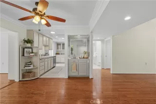 Photo #3: SB25208162 Listing