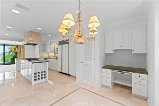 Photo #3: SB25215580 Listing 