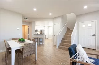 Photo #6: SB25267450 Listing 