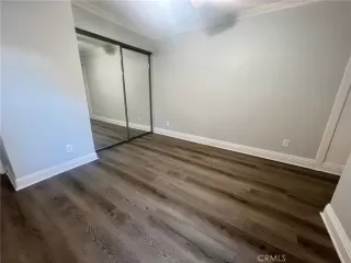 Photo #3: SB25275343 Listing 