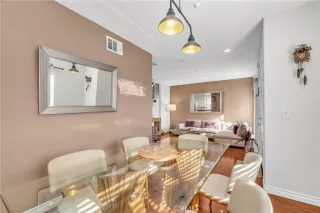 Photo #3: SB25278302 Listing 