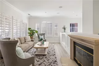 Photo #4: SB26014489 Listing