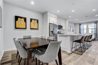 Photo #3: SB26015254 Listing 