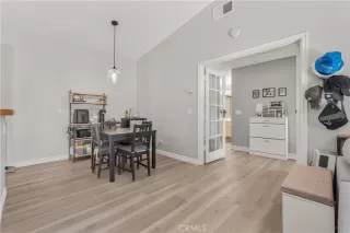 Photo #5: SB26018975 Listing 