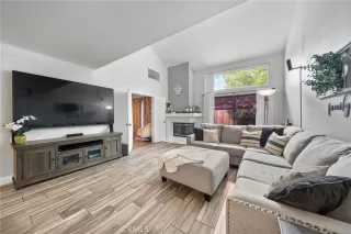 Photo #1: SB26019121 Listing 