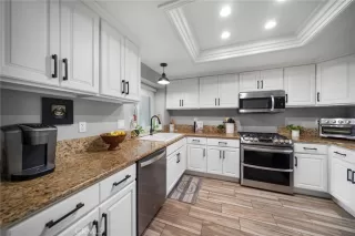 Photo #6: SB26019121 Listing 