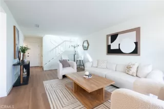 Photo #2: SB26022196 Listing