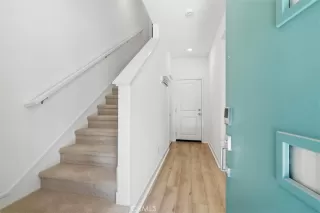 Photo #6: SB26070935 Listing 