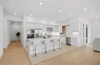 Photo #5: SB26071365 Listing 