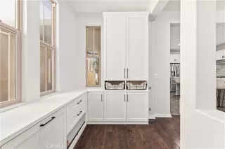 Photo #5: SB26082887 Listing 