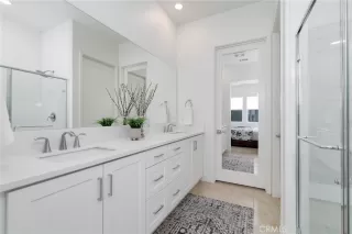 Photo #4: SB26122906 Listing