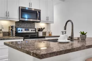 Photo #6: SB26138519 Listing 