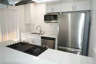 Photo #5: SR22180590 Listing 