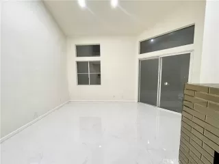 Photo #5: SR22231445 Listing 