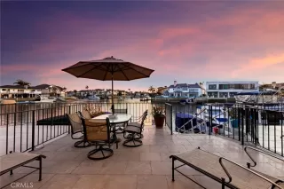 Photo #3: SR22242460 Listing 