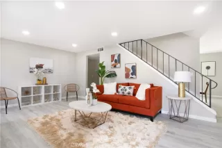 Photo #5: SR23035712 Listing 