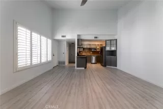 Photo #4: SR23054257 Listing 