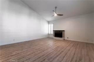 Photo #5: SR23054257 Listing 