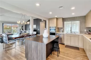 Photo #4: SR23055874 Listing 