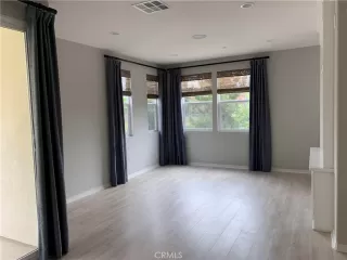 Photo #6: SR23067100 Listing 