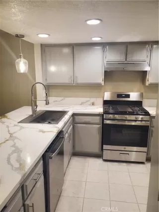 Photo #3: SR23084236 Listing 