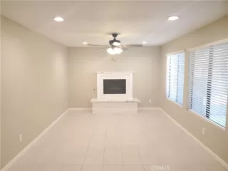 Photo #4: SR23084236 Listing 