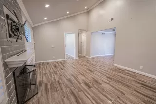 Photo #4: SR23105030 Listing 