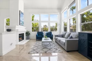 Photo #4: SR23130272 Listing