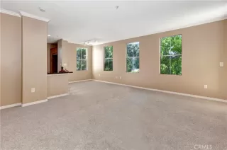 Photo #3: SR23198594 Listing 