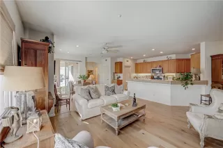 Photo #6: SR23221314 Listing 