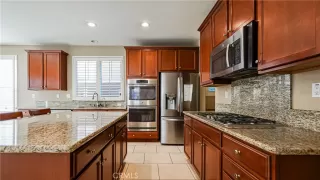 Photo #5: SR23221800 Listing 