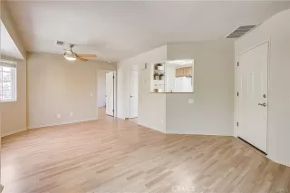 Photo #5: SR24001777 Listing