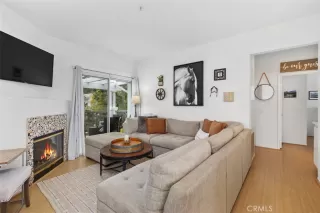 Photo #2: SR24034240 Listing