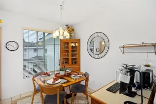 Photo #6: SR24034240 Listing