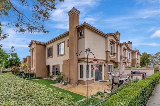 MLS: SR24041895 Condo For Sale