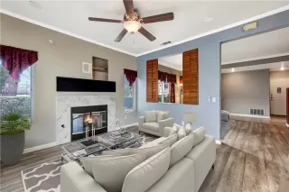 Photo #5: SR24041895 Listing 