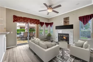 Photo #6: SR24041895 Listing 