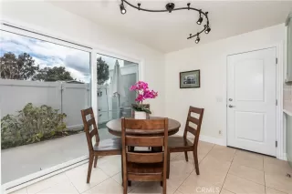 Photo #5: SR24047139 Listing