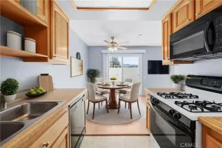 Photo #3: SR24051336 Listing 