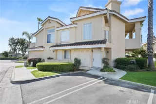 Photo #6: SR24057804 Listing 