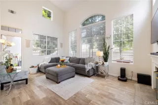 Photo #1: SR24080893 Listing 