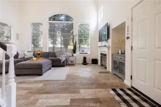 Photo #5: SR24080893 Listing 