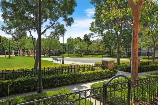 Photo #3: SR24096616 Listing